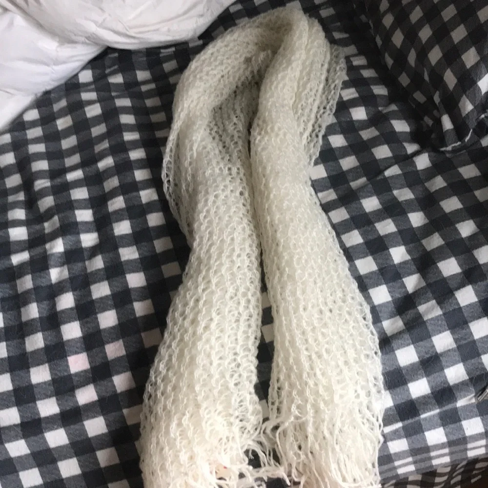 NWT Candies cream knit scarf